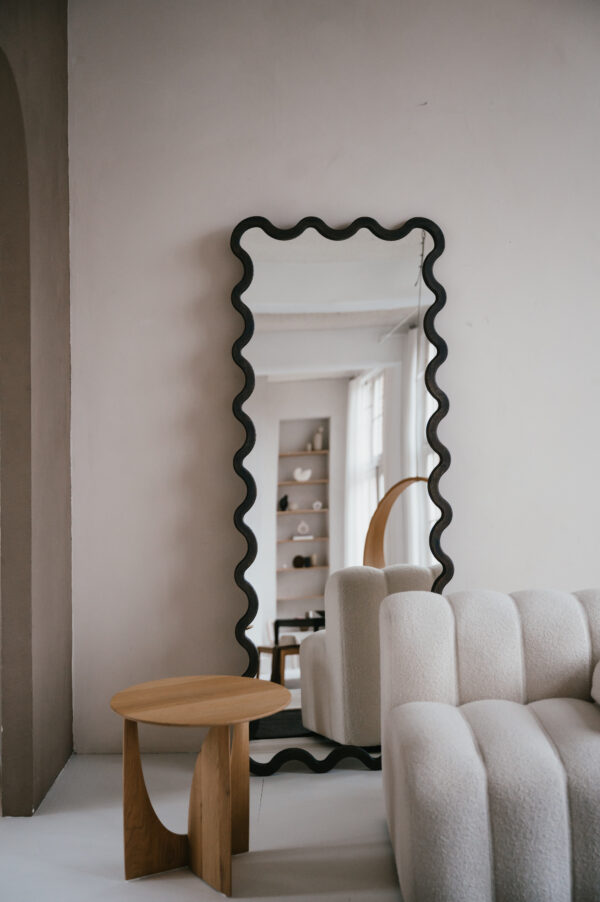 Shaped Mirror Scottie Brownie